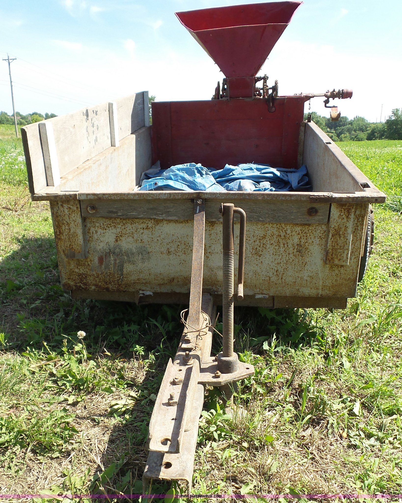 McCormick seed spreader in Oskaloosa, IA Item BZ9769 sold Purple Wave