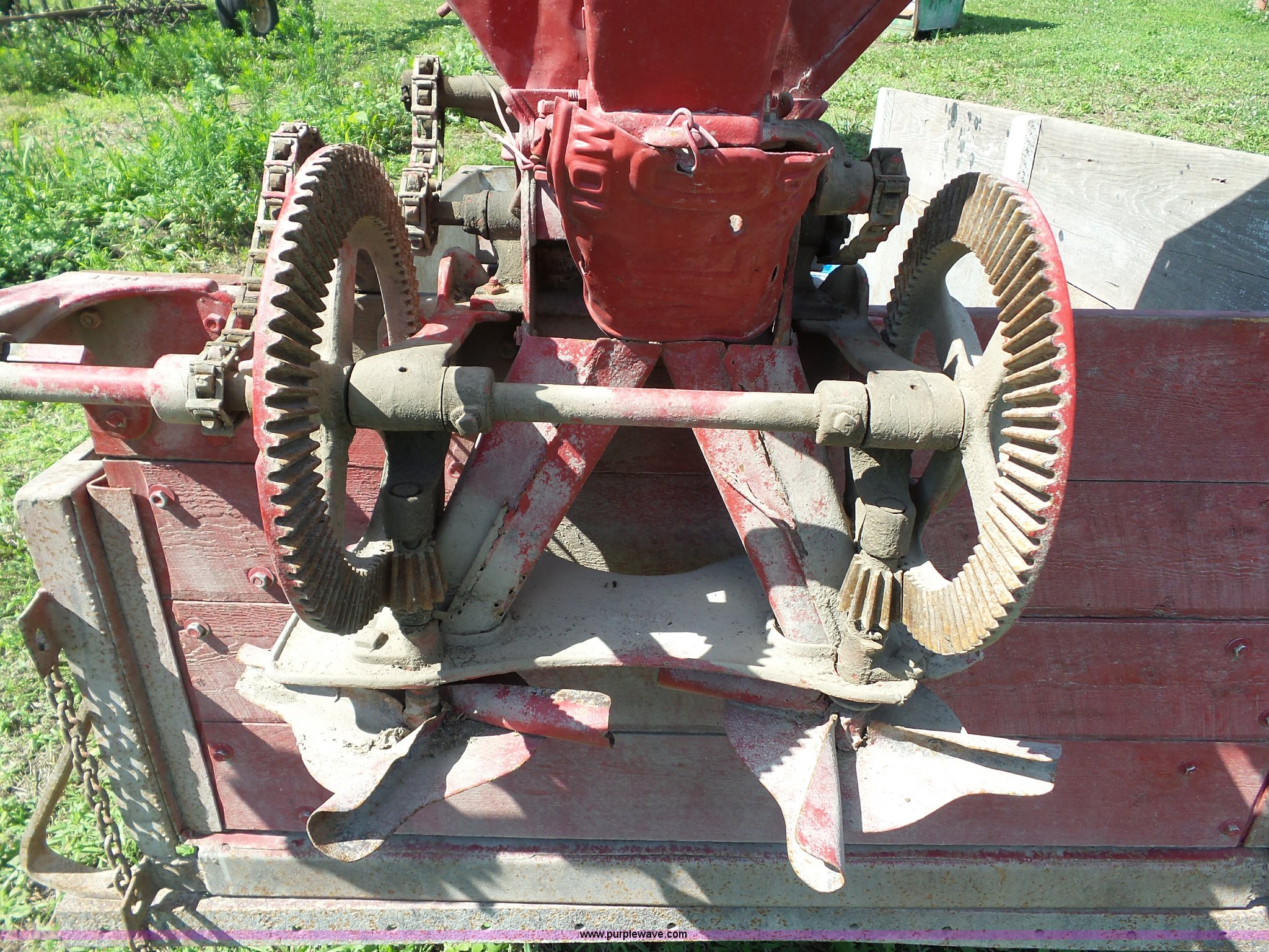 McCormick seed spreader in Oskaloosa, IA Item BZ9769 sold Purple Wave