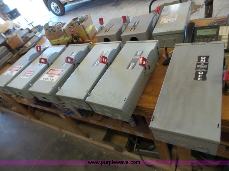 image for item BJ9338 Electric disconnect box