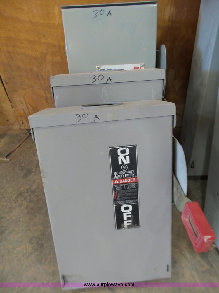 image for item BJ9338 Electric disconnect box