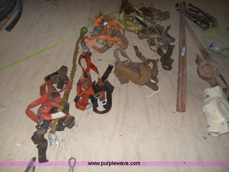 image for item CD9306 Lineman tools