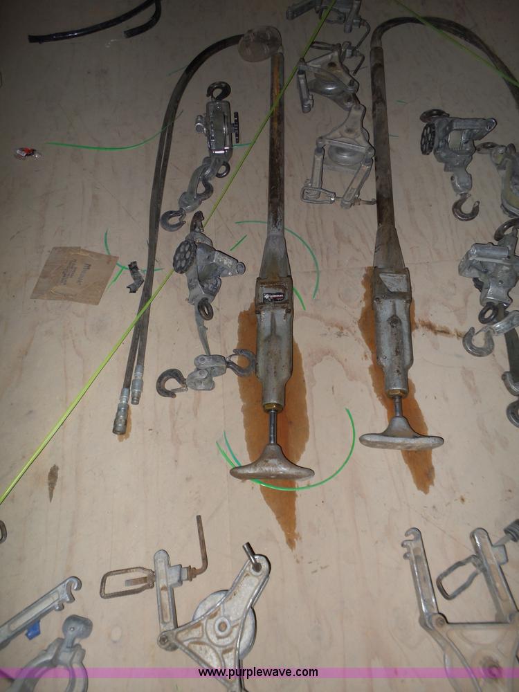 image for item CD9306 Lineman tools