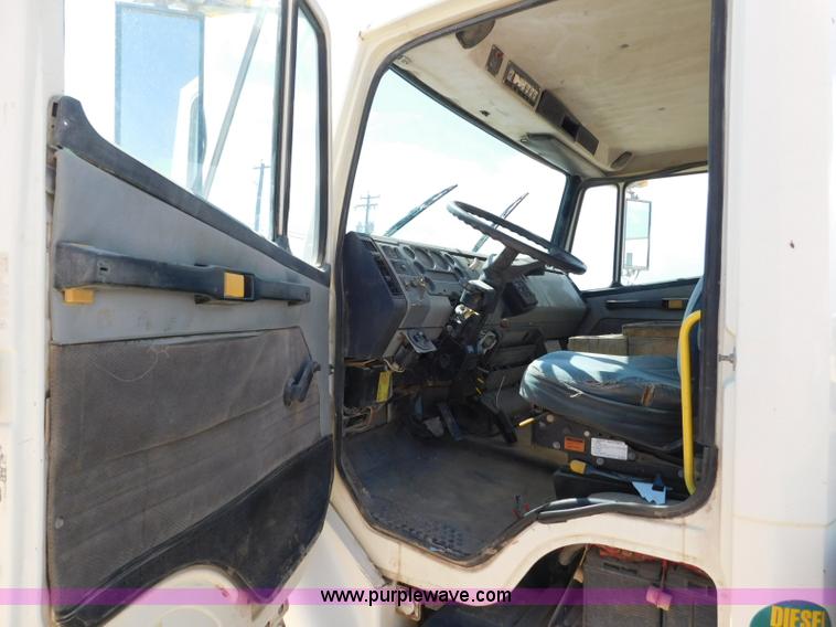 image for item L5917 1996 Freightliner FL70 flatbed truck