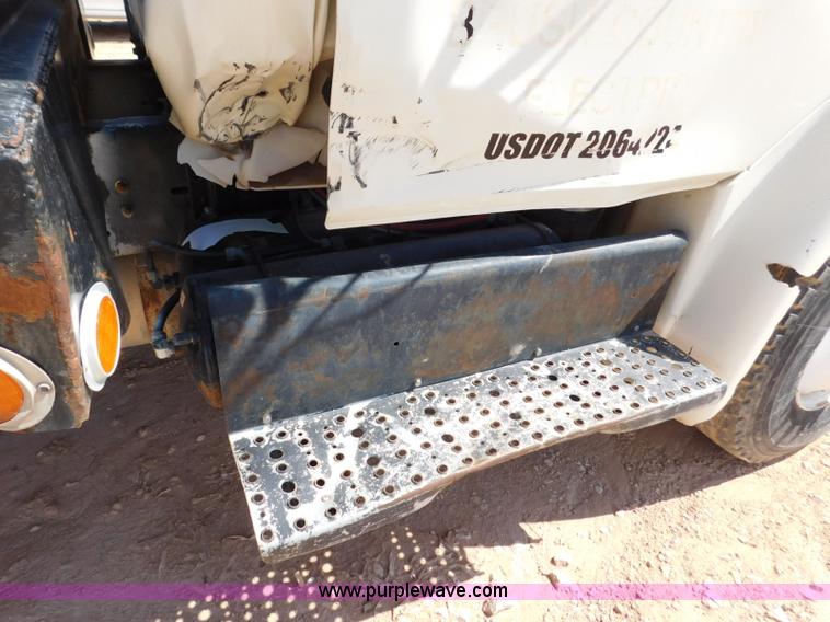 image for item L5917 1996 Freightliner FL70 flatbed truck