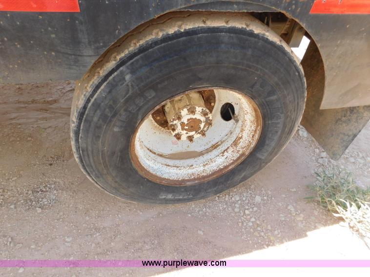 image for item L5917 1996 Freightliner FL70 flatbed truck