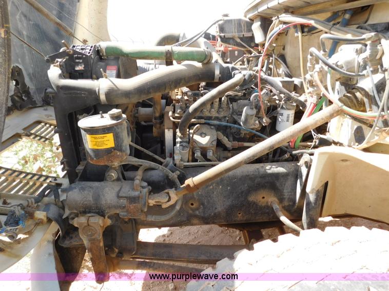 image for item L5917 1996 Freightliner FL70 flatbed truck