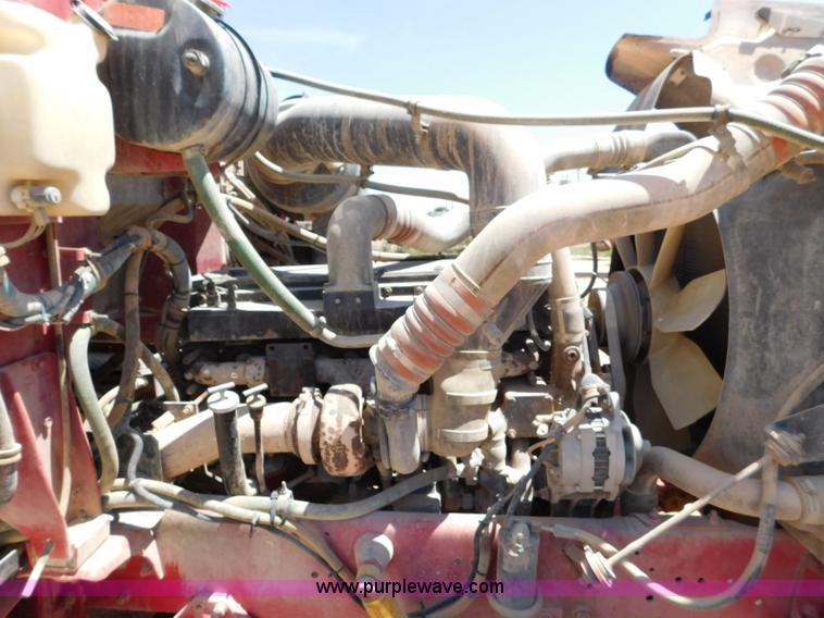 image for item L5919 1995 International F9370 pressure digger truck