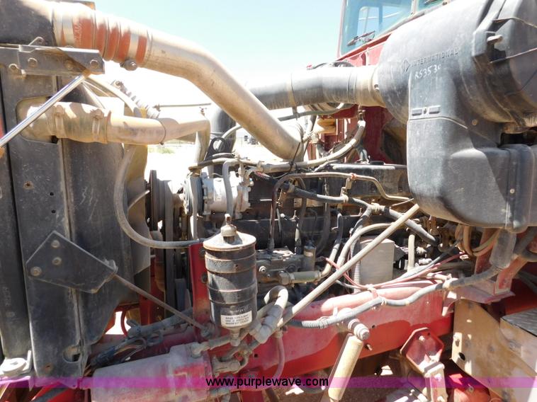 image for item L5919 1995 International F9370 pressure digger truck