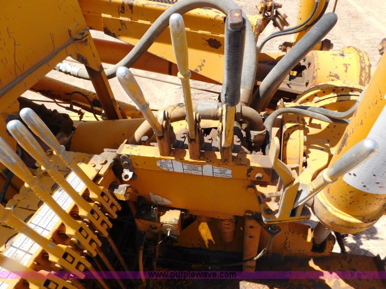 image for item L5919 1995 International F9370 pressure digger truck