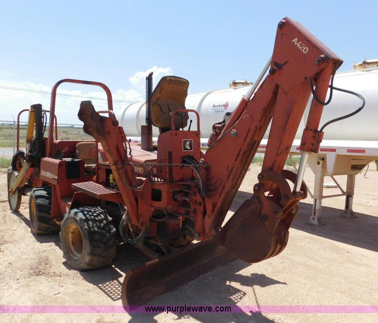image for item L5920 1995 Ditch Witch 5110 trencher
