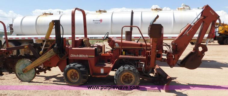 image for item L5920 1995 Ditch Witch 5110 trencher