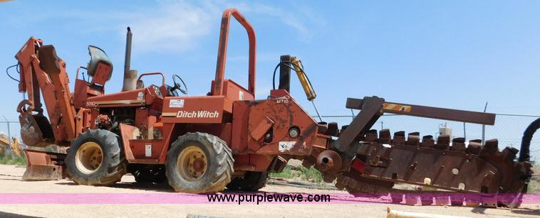 image for item L5920 1995 Ditch Witch 5110 trencher