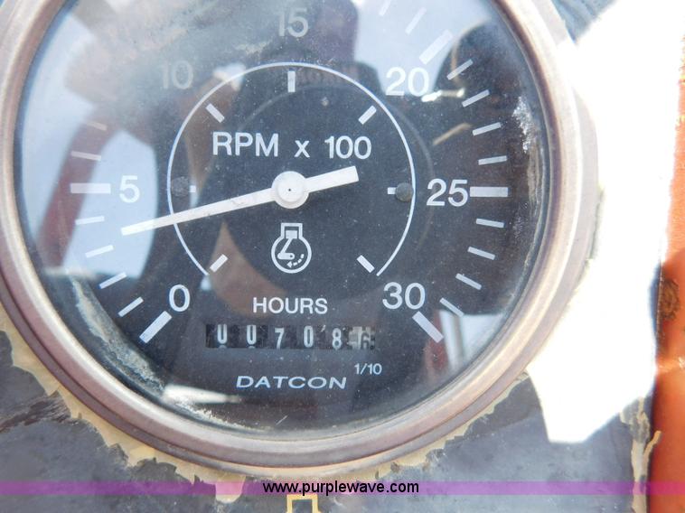 image for item L5920 1995 Ditch Witch 5110 trencher