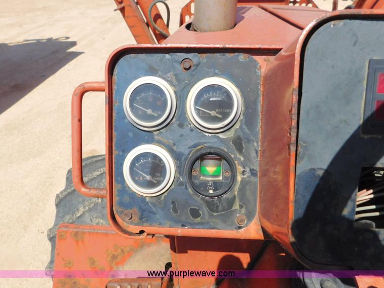 image for item L5920 1995 Ditch Witch 5110 trencher