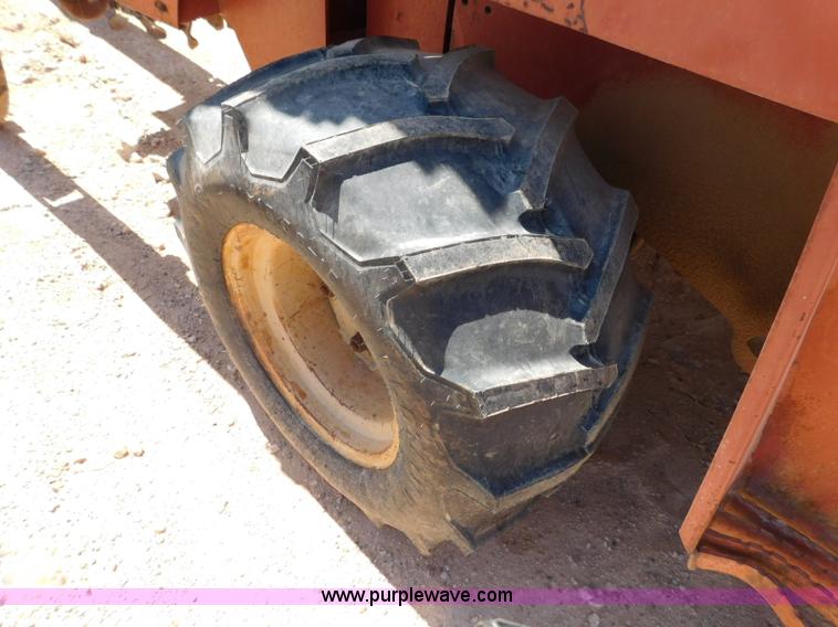image for item L5920 1995 Ditch Witch 5110 trencher