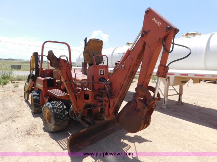 image for item L5920 1995 Ditch Witch 5110 trencher