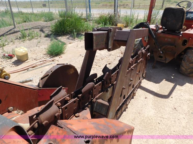 image for item L5920 1995 Ditch Witch 5110 trencher