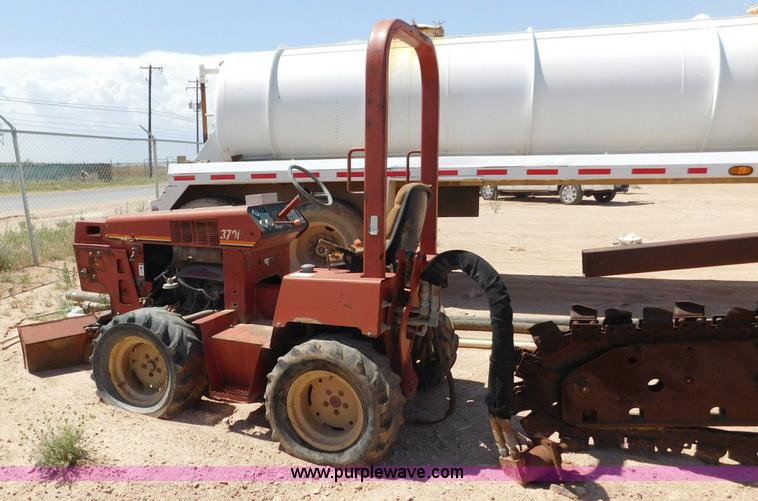 image for item L5921 2002 Ditch Witch 3700 trencher