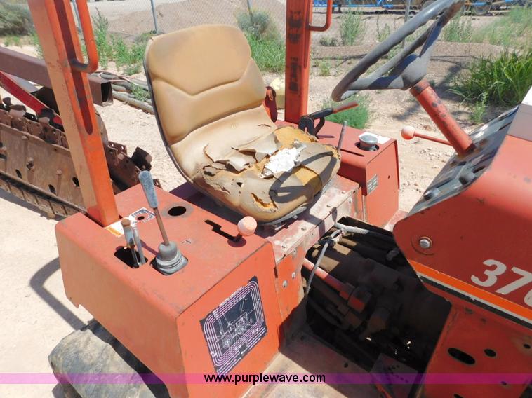 image for item L5921 2002 Ditch Witch 3700 trencher