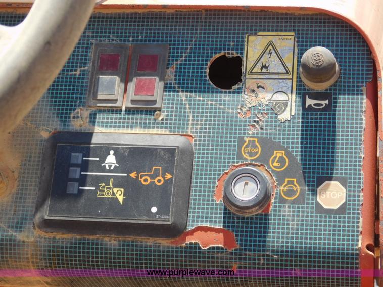 image for item L5921 2002 Ditch Witch 3700 trencher