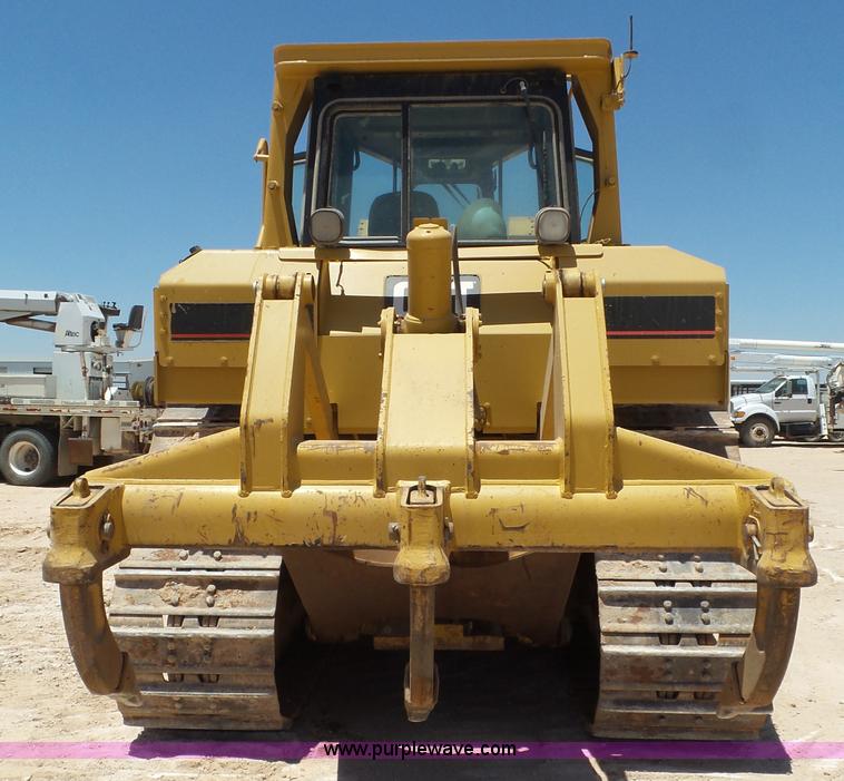 image for item L5922 2006 Caterpillar D6R XW Series III dozer