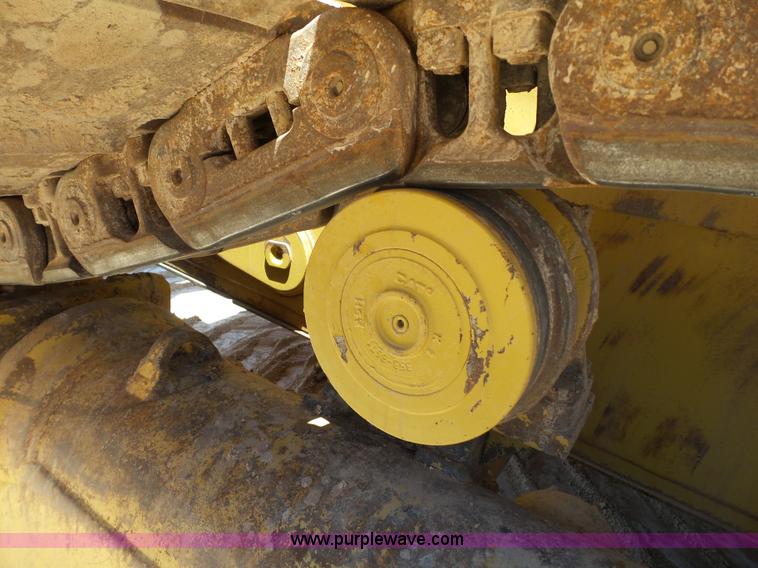 image for item L5922 2006 Caterpillar D6R XW Series III dozer