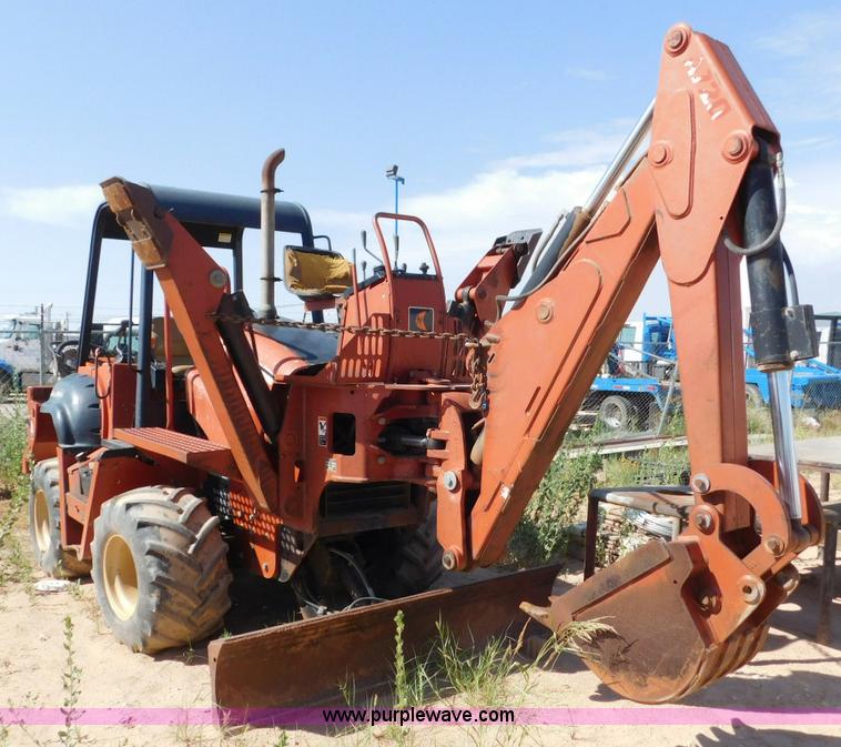 image for item L5923 2002 Ditch Witch RT70 trencher