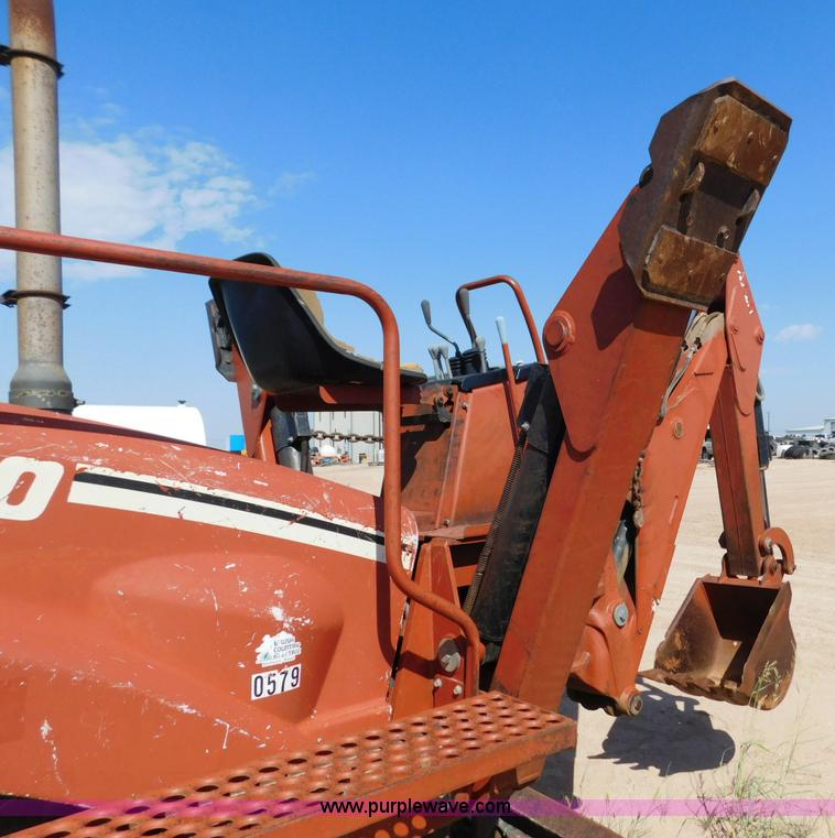 image for item L5923 2002 Ditch Witch RT70 trencher