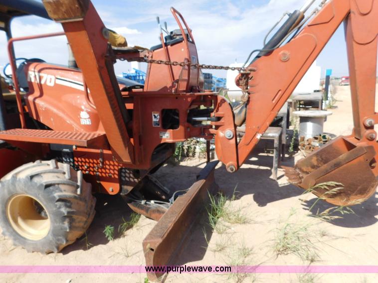 image for item L5923 2002 Ditch Witch RT70 trencher
