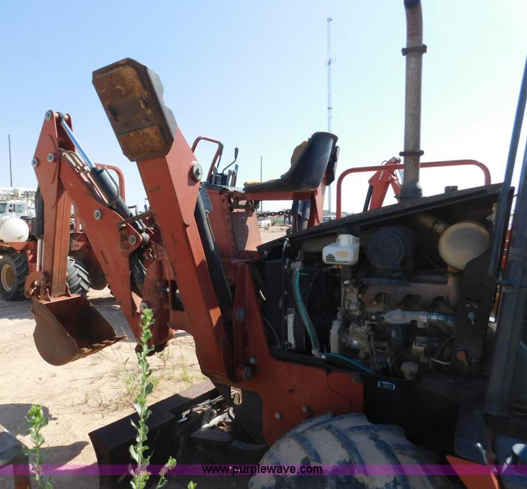image for item L5923 2002 Ditch Witch RT70 trencher