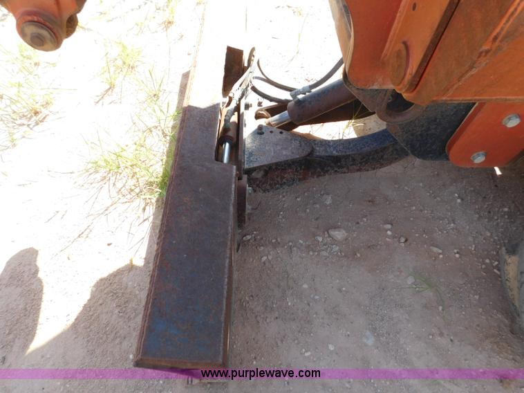 image for item L5923 2002 Ditch Witch RT70 trencher