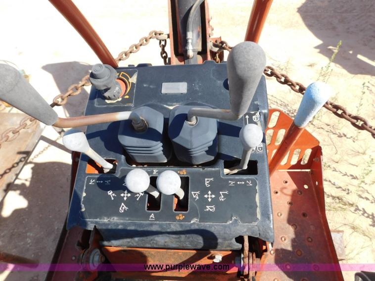 image for item L5923 2002 Ditch Witch RT70 trencher
