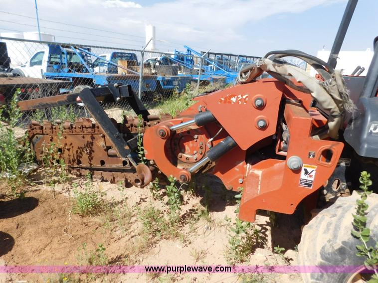 image for item L5923 2002 Ditch Witch RT70 trencher