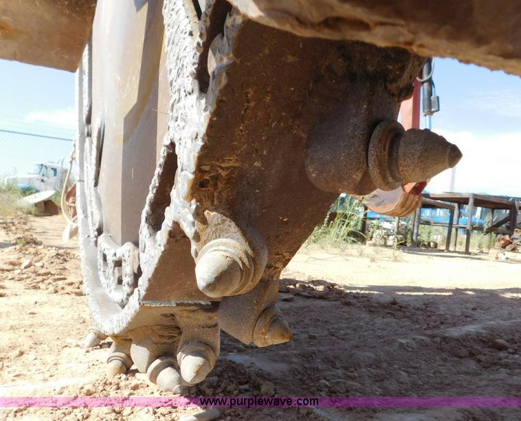 image for item L5924 1997 Ditch Witch 8020T rock saw