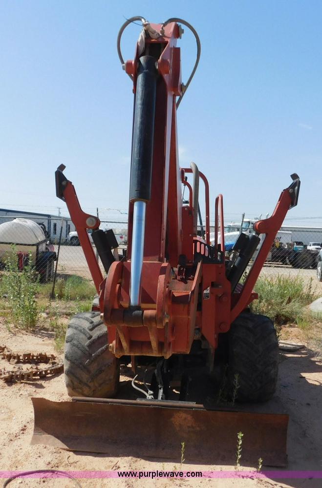 image for item L5925 2007 Ditch Witch ZRT65 trencher