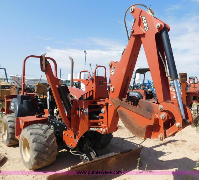 image for item L5925 2007 Ditch Witch ZRT65 trencher