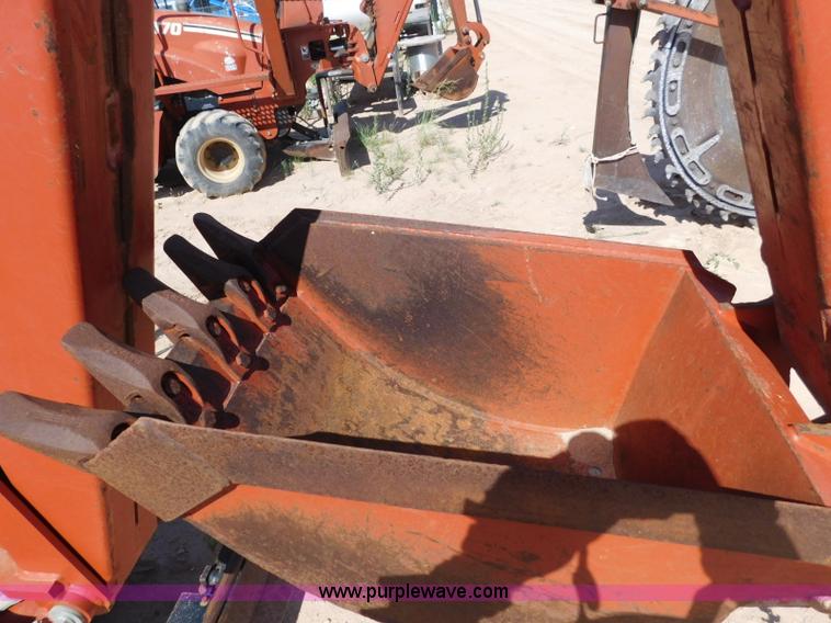image for item L5925 2007 Ditch Witch ZRT65 trencher