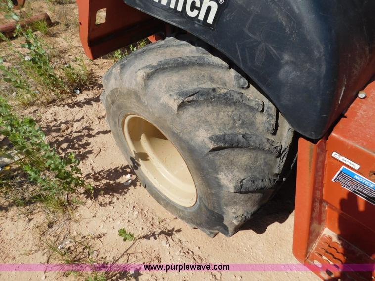 image for item L5925 2007 Ditch Witch ZRT65 trencher