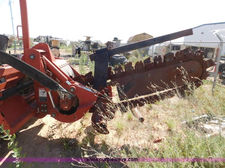 image for item L5925 2007 Ditch Witch ZRT65 trencher