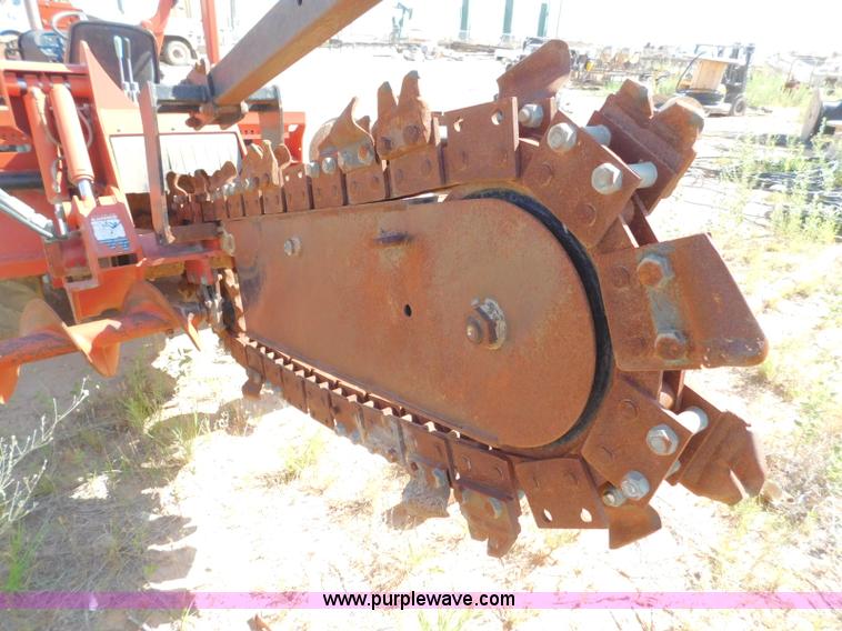 image for item L5925 2007 Ditch Witch ZRT65 trencher