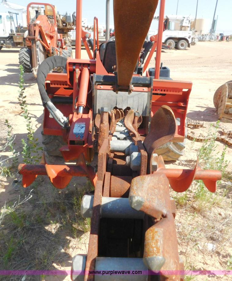 image for item L5925 2007 Ditch Witch ZRT65 trencher