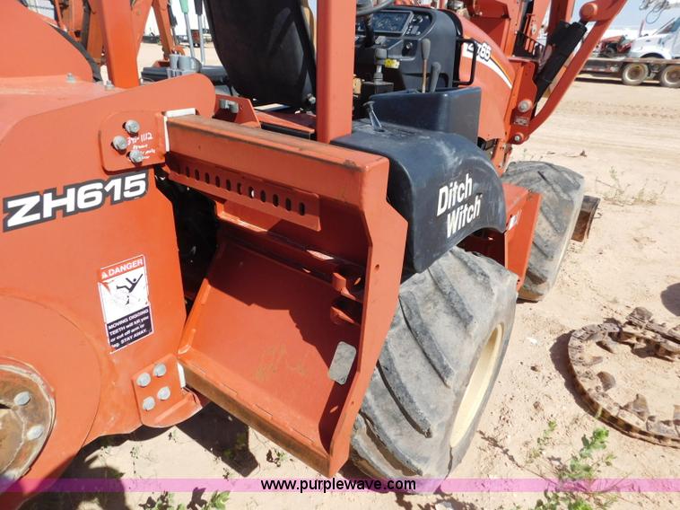 image for item L5925 2007 Ditch Witch ZRT65 trencher