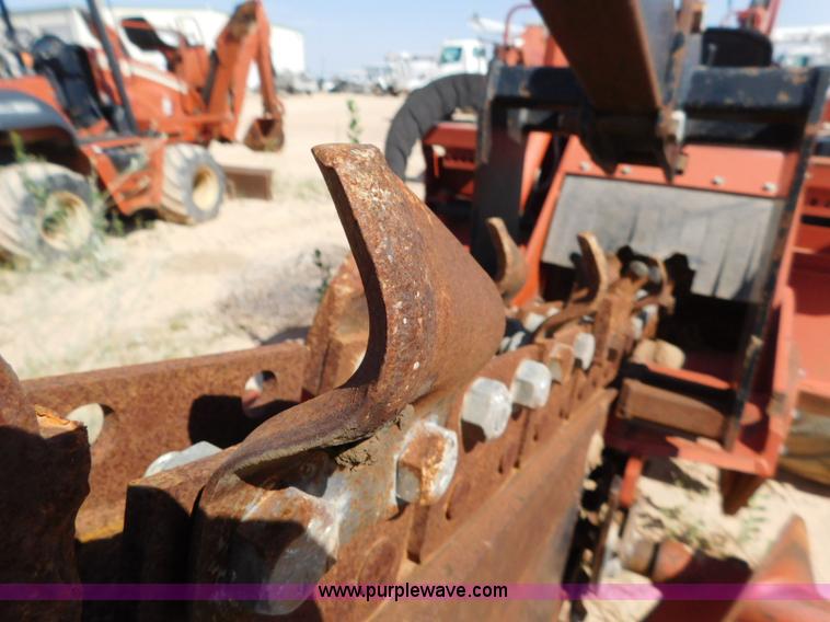 image for item L5925 2007 Ditch Witch ZRT65 trencher