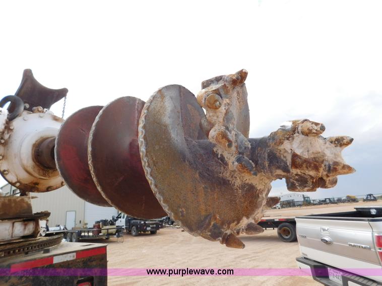 image for item L5929 1998 Ford LT8501 Louisville 101 pressure digger truck