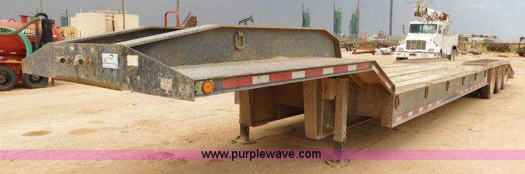 image for item L5930 2003 Atoka 22-DE-60-3 equipment trailer