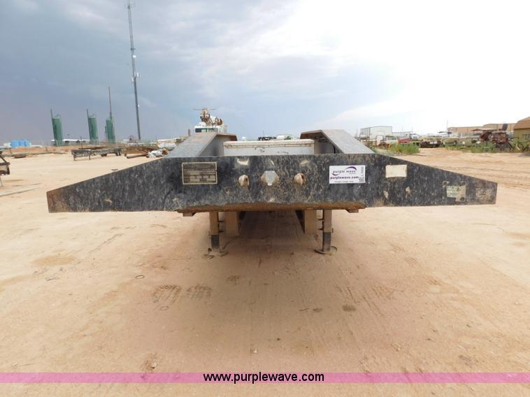 image for item L5930 2003 Atoka 22-DE-60-3 equipment trailer