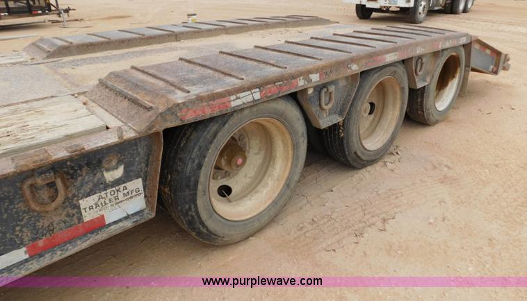 image for item L5930 2003 Atoka 22-DE-60-3 equipment trailer