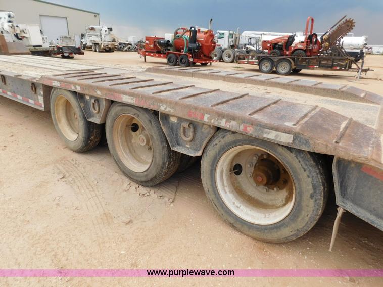 image for item L5930 2003 Atoka 22-DE-60-3 equipment trailer