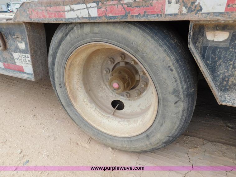 image for item L5930 2003 Atoka 22-DE-60-3 equipment trailer