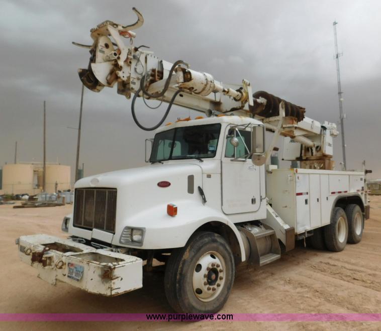 image for item L5932 2001 Peterbilt 330 digger derrick truck